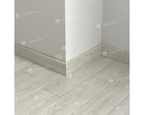 Плинтус Alpine Floor Parquet Light SK 13-4: Элегантный Дуб Арктик для вашего интерьера
