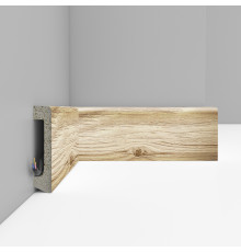 Плинтус DECOMASTER D235-82 ДМ (80*17*2400 мм)