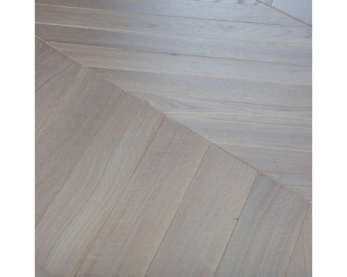 Паркет Елка Французская Lab Arte Chevron Дуб Натур Concrete лак 700/610х90х15/3/ 45°
