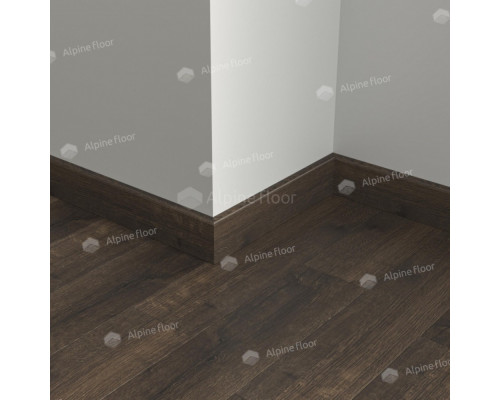 Плинтус Alpine Floor Parquet Light SK 13-22: Элегантный дуб для вашего интерьера

