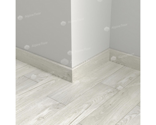 Плинтус Alpine Floor Parquet Light SK 13-11 Снежный — идеальное решение для стильного интерьера!
