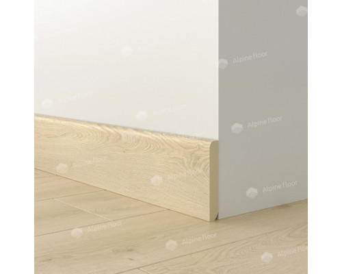 Плинтус Alpine Floor Parquet Light SK 13-24 – идеальное решение для стильного интерьера!
